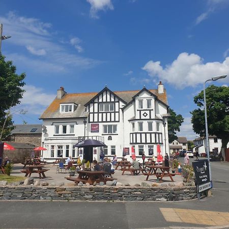 Clarkes Hotel Barrow In Furness מראה חיצוני תמונה