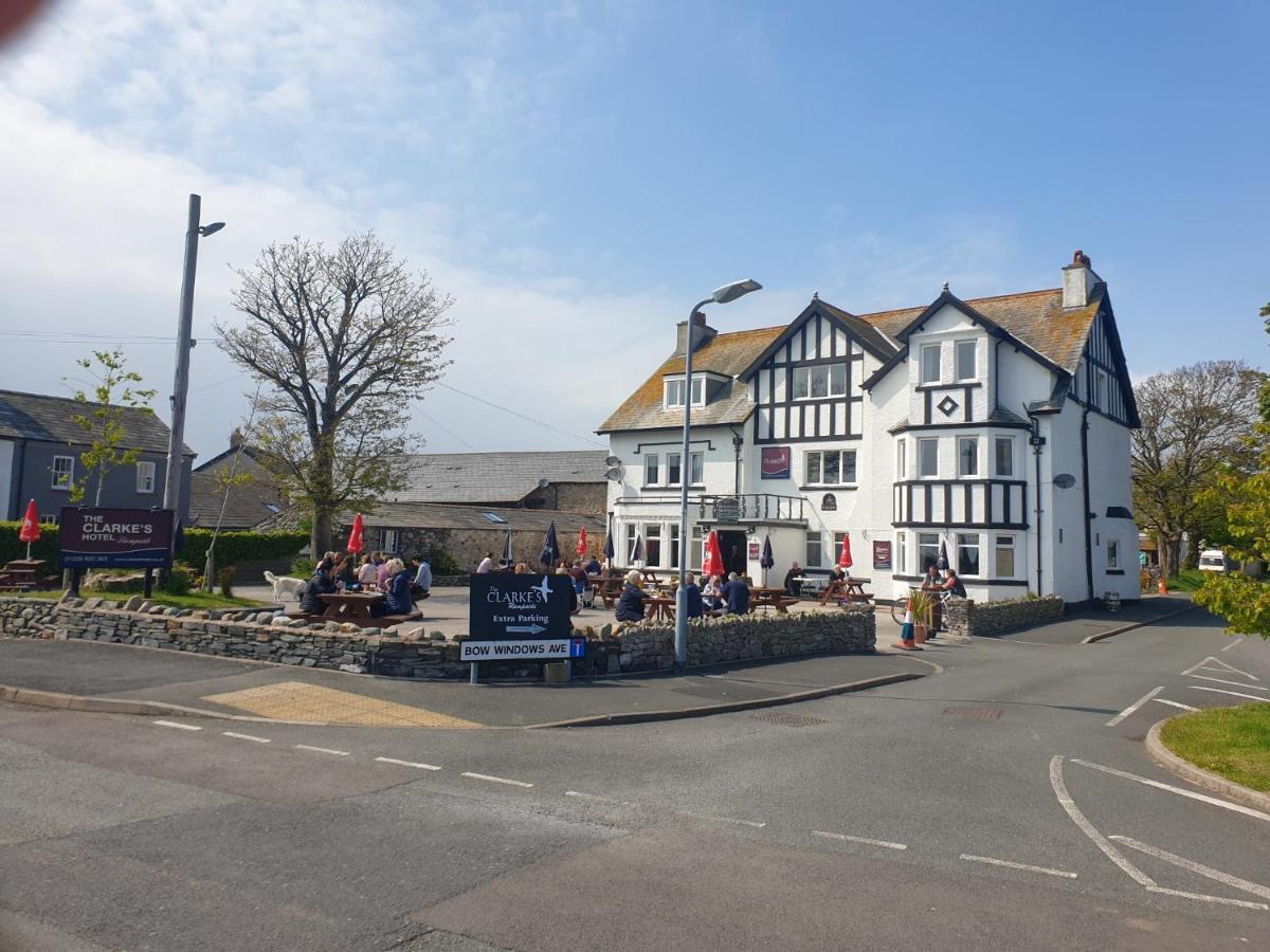 Clarkes Hotel Barrow In Furness מראה חיצוני תמונה