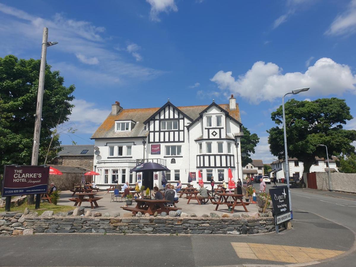 Clarkes Hotel Barrow In Furness מראה חיצוני תמונה