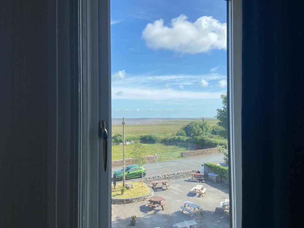 Clarkes Hotel Barrow In Furness מראה חיצוני תמונה